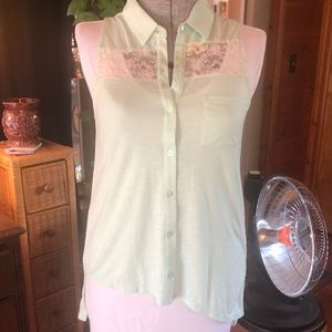 Ladies mint green top from made for me to Look amazing